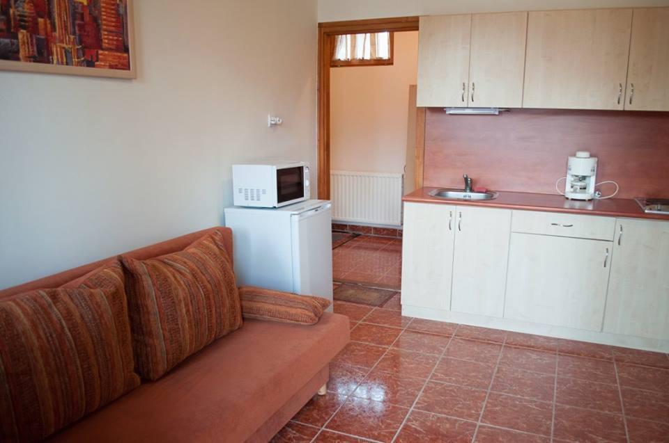Bornemisza Kuria Apartment Tiszabecs Exterior photo